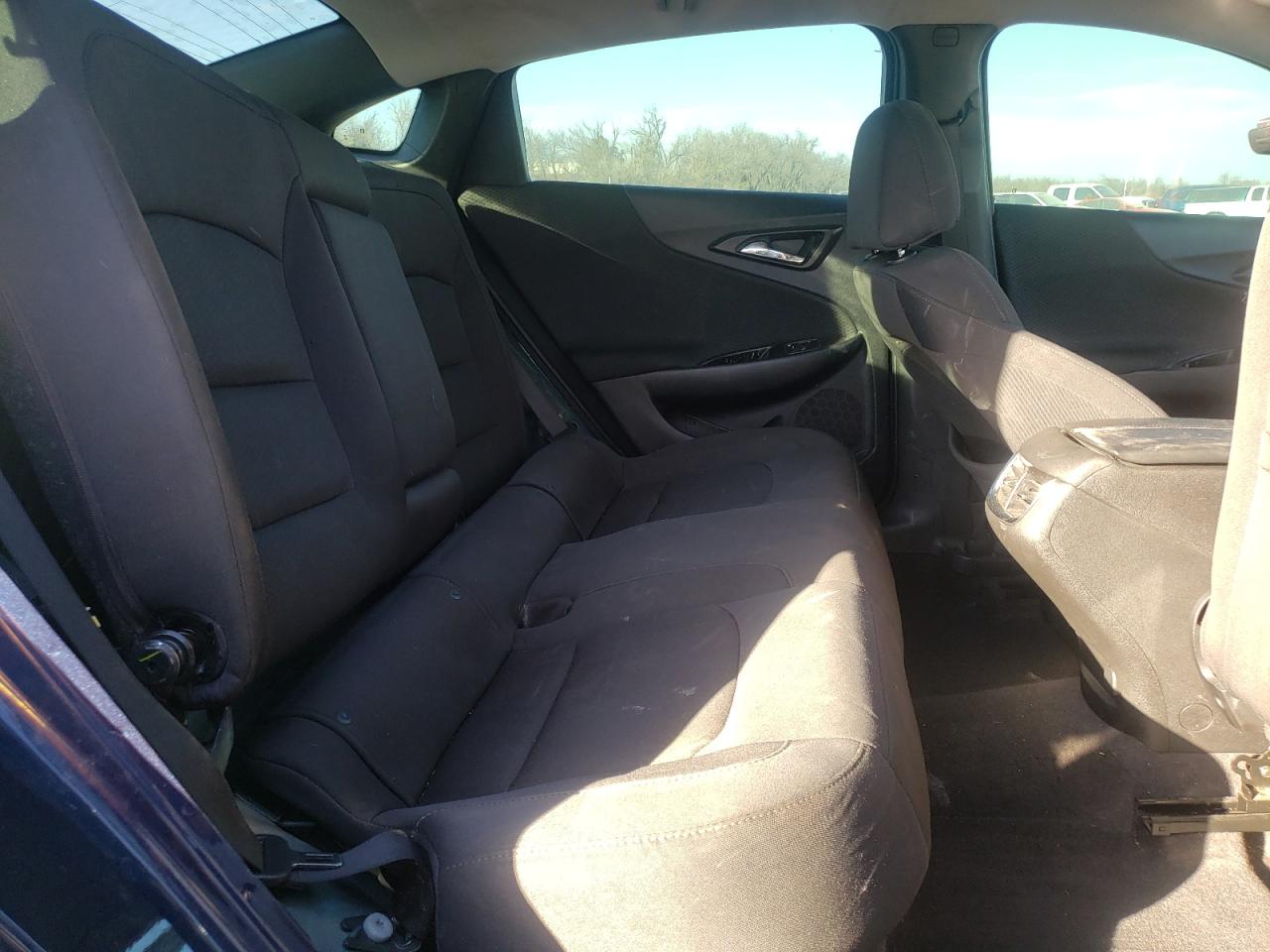 Photo 6 from auction – 2016 CHEVROLET MALIBU LT with VIN 1G1ZE5ST6GF331002