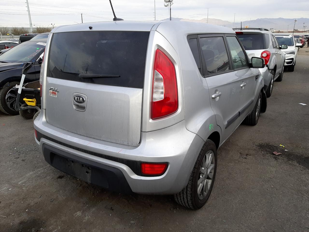 Photo 4 from auction – 2013 KIA SOUL + with VIN KNDJT2A60D7762008