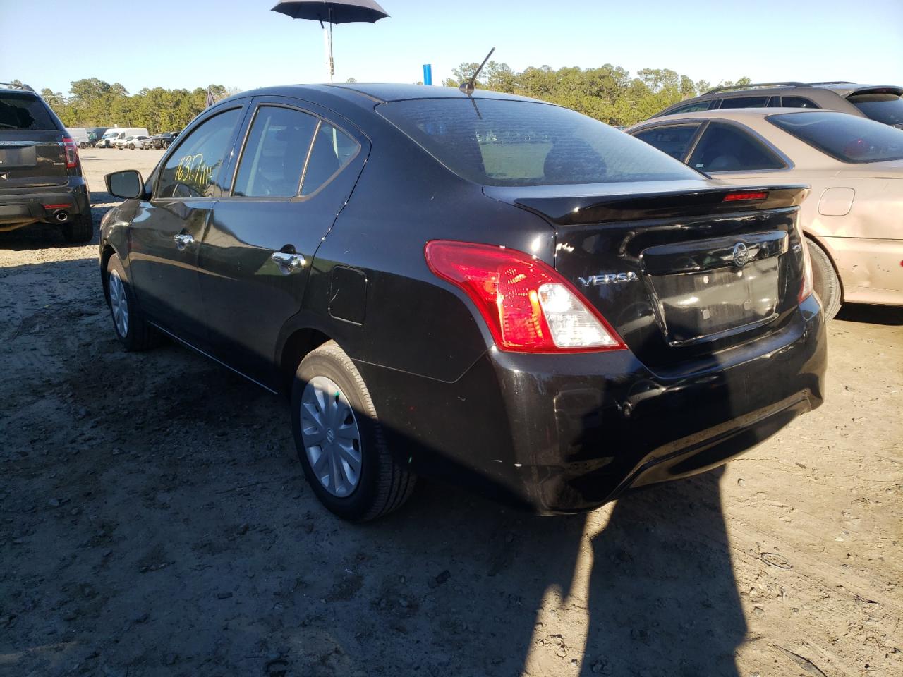 Photo 3 from auction – 2017 NISSAN VERSA S with VIN 3N1CN7AP1HL826070