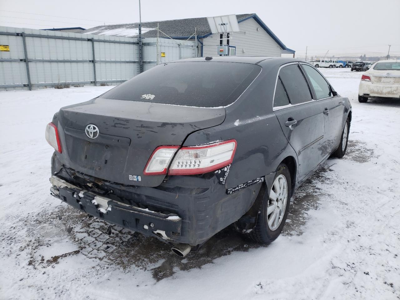 Photo 4 from auction – 2011 TOYOTA CAMRY HYBR with VIN 4T1BB3EK7BU139970