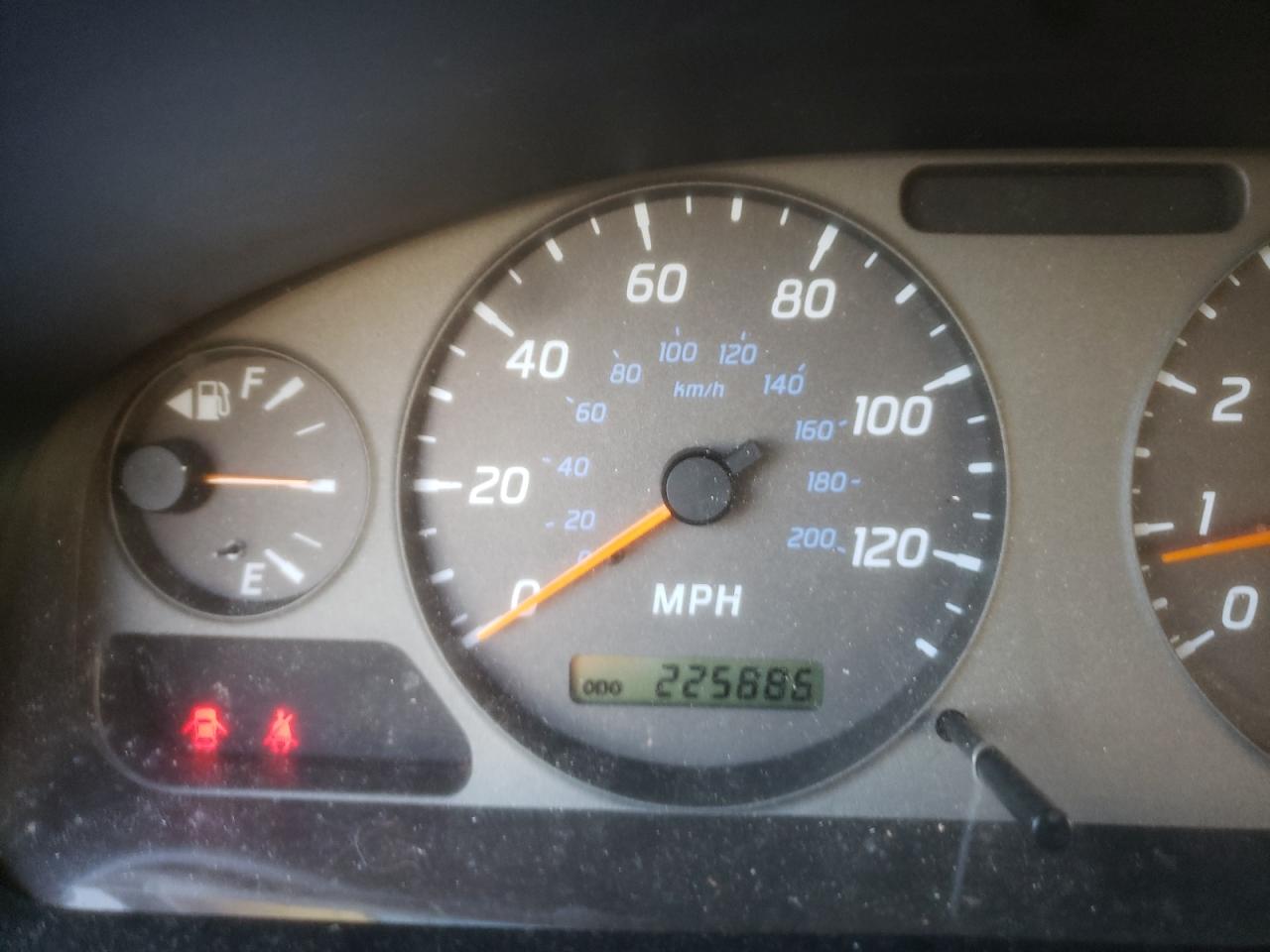 Photo 8 from auction – 2001 NISSAN SENTRA XE with VIN 3N1CB51D51L491288