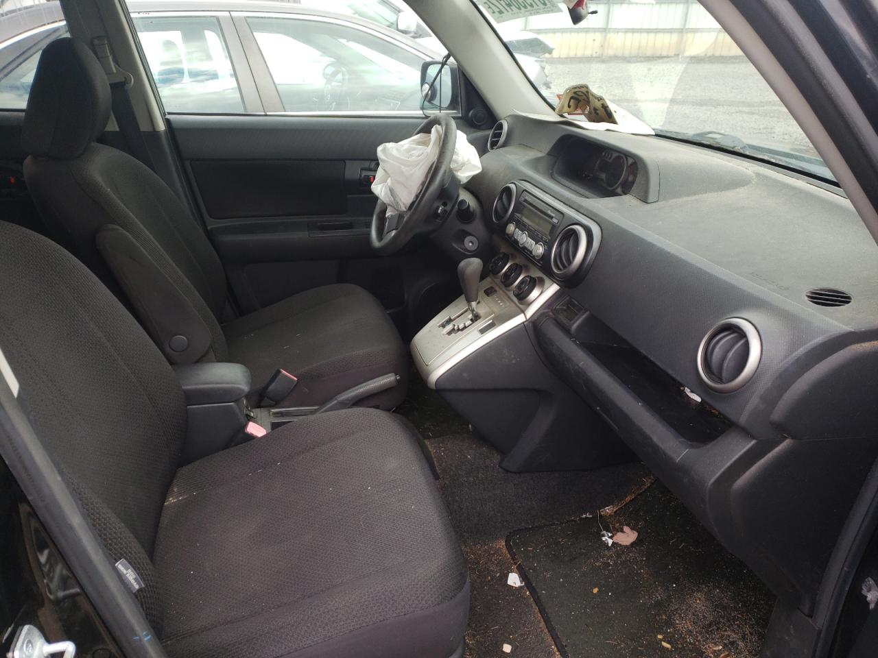 Photo 5 from auction – 2008 TOYOTA SCION XB with VIN JTLKE50E081019130