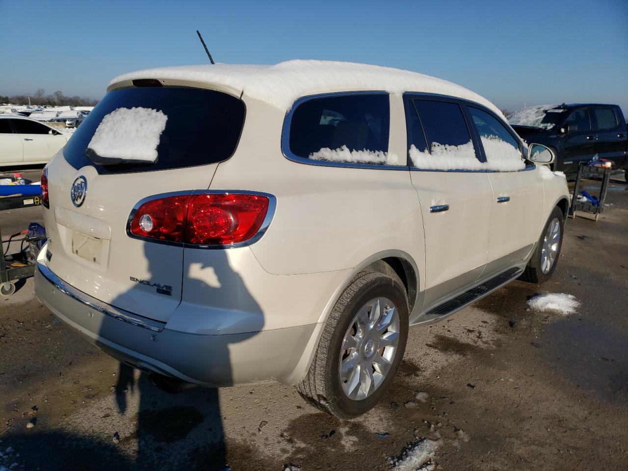 Photo 4 from auction – 2011 BUICK ENCLAVE CX with VIN 5GAKVCED0BJ232443