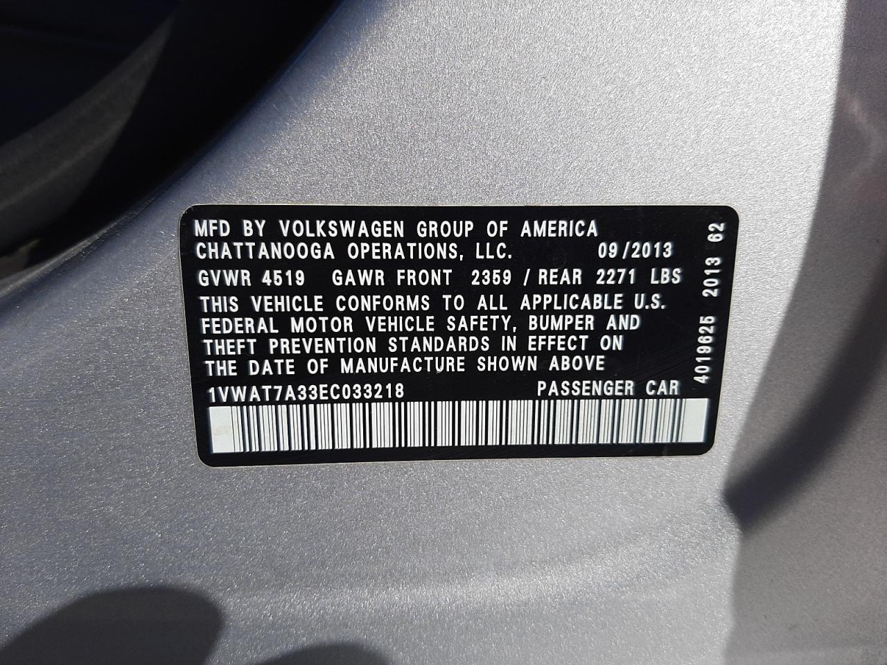 Photo 10 from auction – 2014 VOLKSWAGEN PASSAT S with VIN 1VWAT7A33EC033218