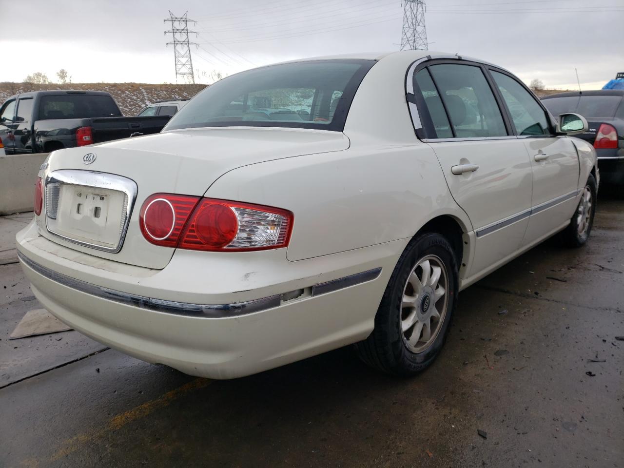 Photo 4 from auction – 2005 KIA AMANTI with VIN KNALD124X55067784