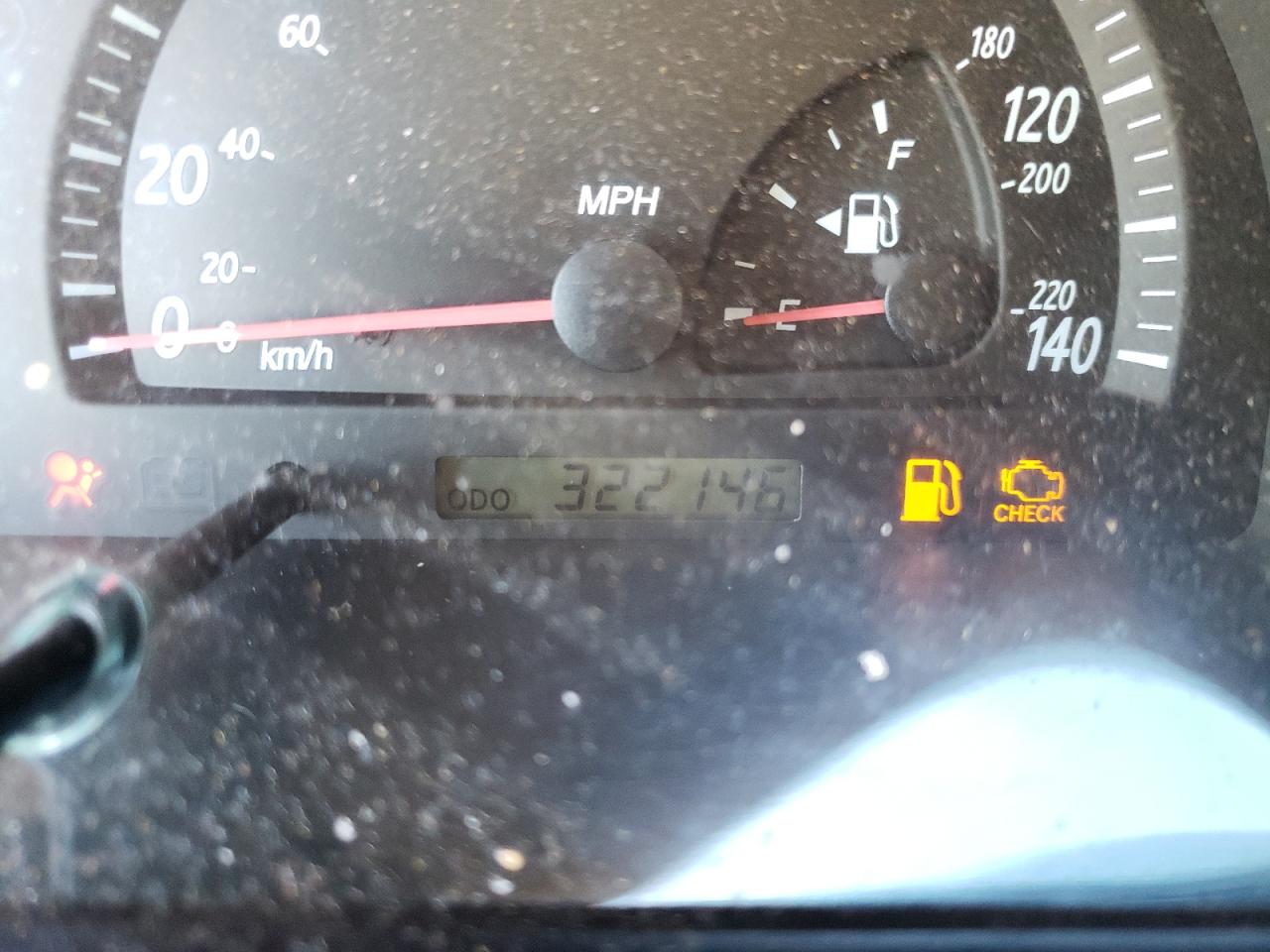 Photo 8 from auction – 2004 TOYOTA CAMRY LE with VIN 4T1BE32K64U358501