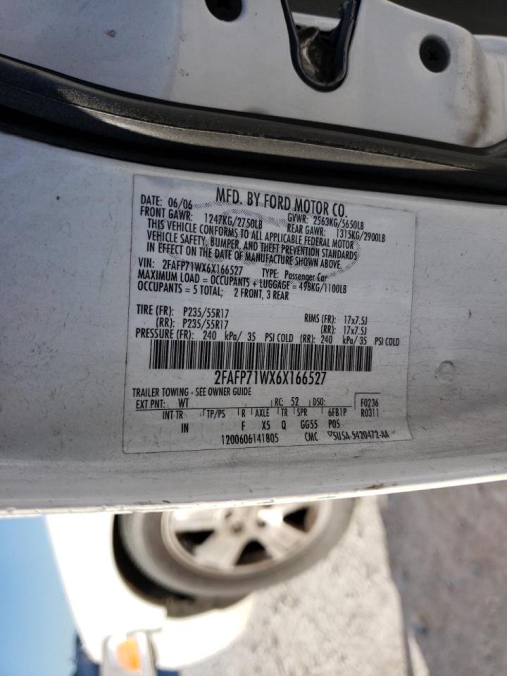 Photo 10 from auction – 2006 FORD CROWN VICT with VIN 2FAFP71WX6X166527