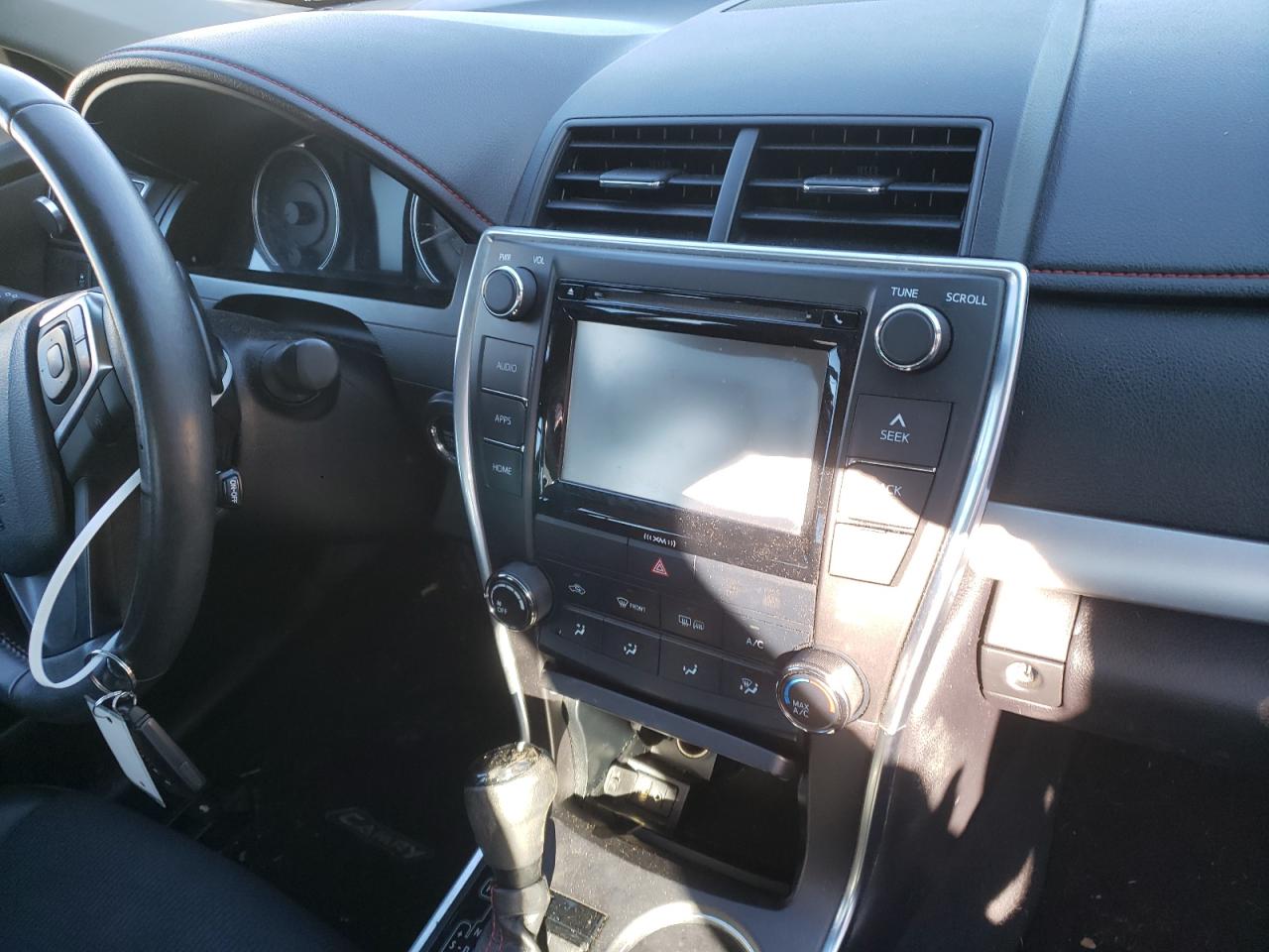 Photo 9 from auction – 2016 TOYOTA CAMRY LE with VIN 4T1BF1FK4GU253732