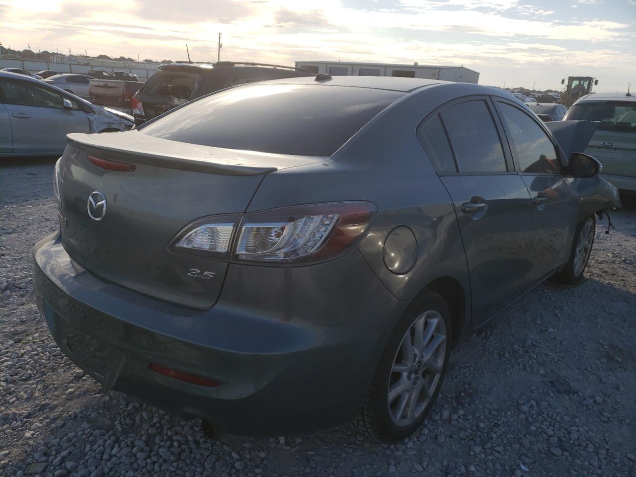 Photo 4 from auction – 2013 MAZDA 3 S with VIN JM1BL1W53D1788930