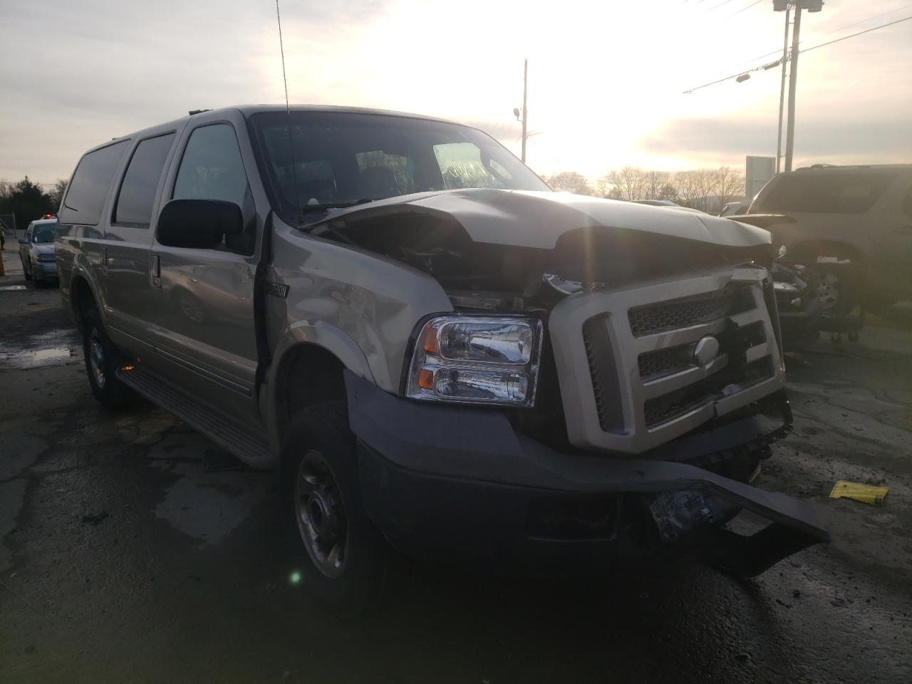 FORD EXCURSION 2005 with VIN 1FMNU43SX5ED46738 - Photo from auction