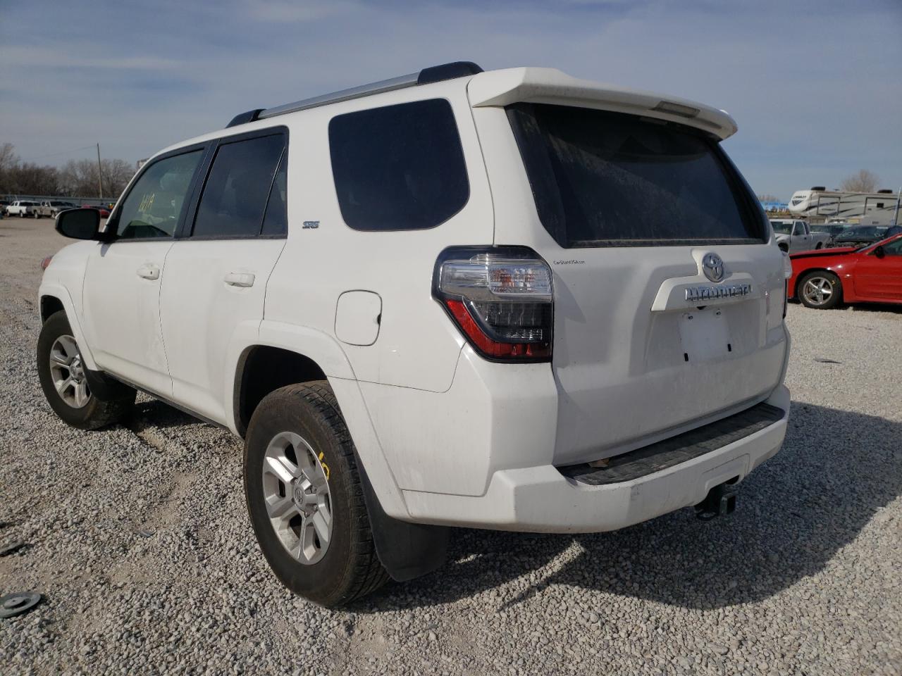 Photo 3 from auction – 2019 TOYOTA 4RUNNER SR with VIN JTEZU5JR1K5204071