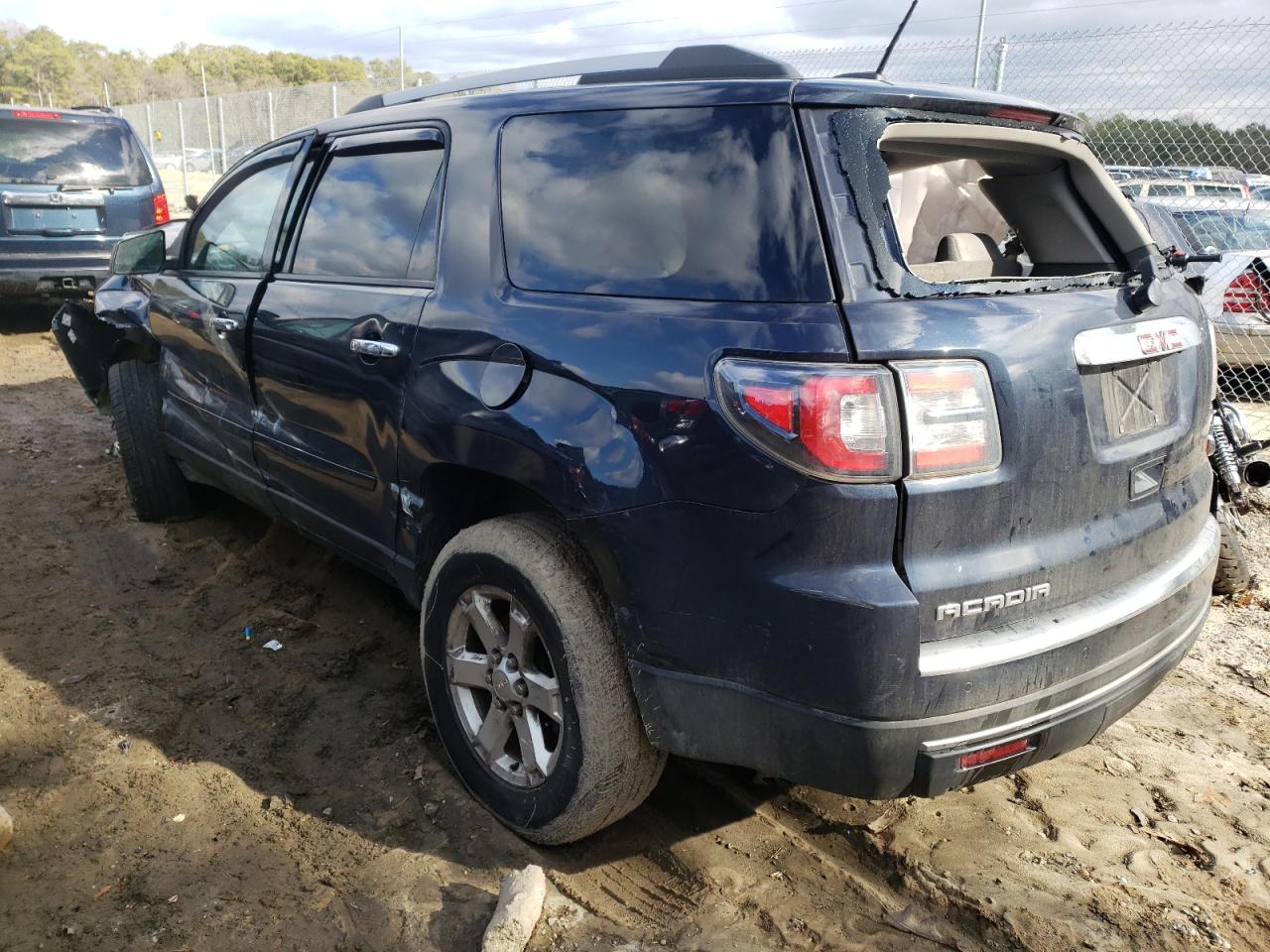 Photo 3 from auction – 2016 GMC ACADIA SLT with VIN 1GKKRPKD7GJ114495