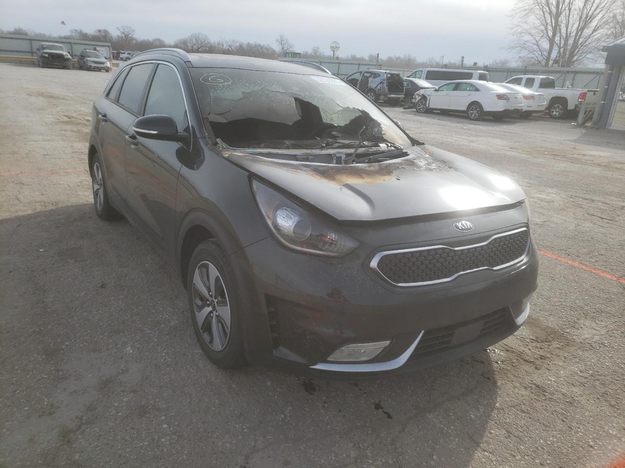 KIA NIRO EX 2017 with VIN KNDCC3LC9H5068209 - Photo from auction