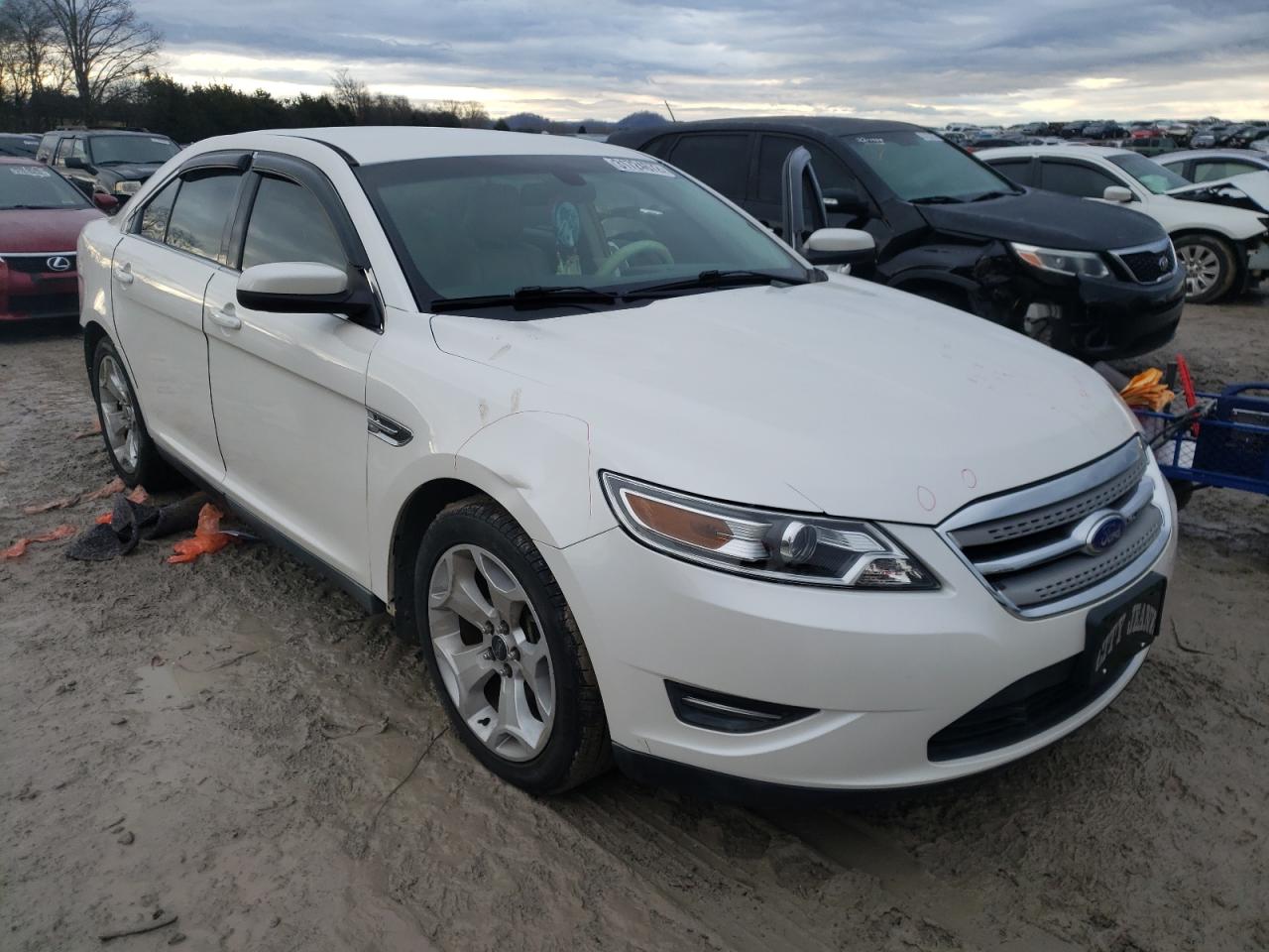 FORD TAURUS SEL 2011 with VIN 1FAHP2EWXBG171250 - Photo from auction