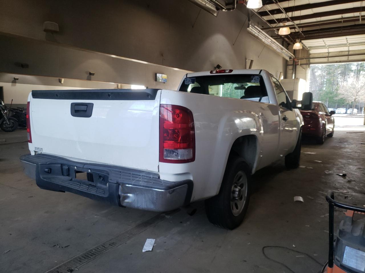 Photo 4 from auction – 2008 GMC SIERRA C15 with VIN 1GTEC14X58Z272478