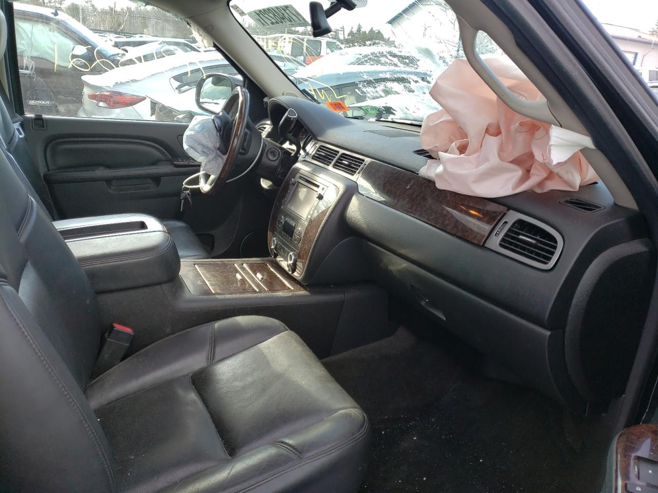 Photo 5 from auction – 2014 GMC YUKON DENA with VIN 1GKS2EEF1ER212698