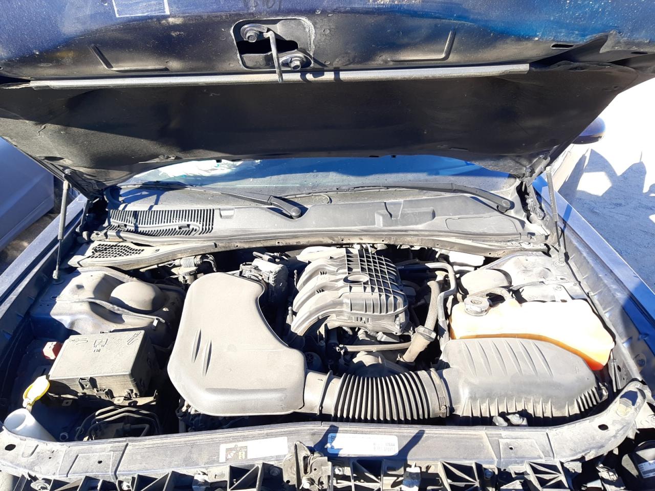 Photo 7 from auction – 2015 DODGE CHALLENGER with VIN 2C3CDZAGXFH709500