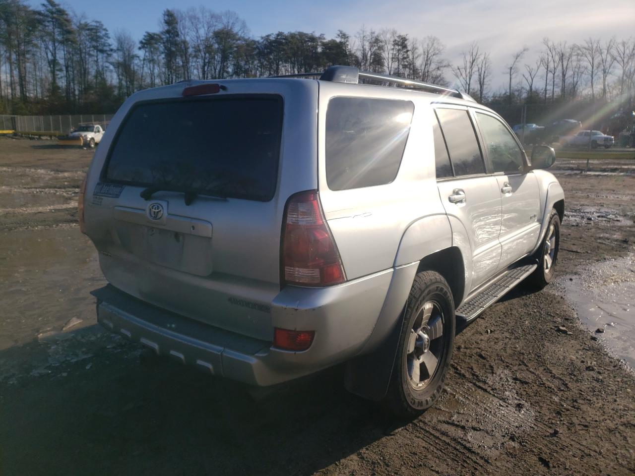 Photo 4 from auction – 2005 TOYOTA 4RUNNER SR with VIN JTEBU14RX58043115