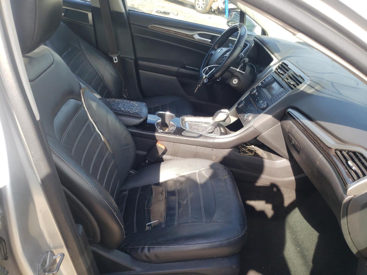 Photo 5 from auction – 2014 FORD FUSION SE with VIN 3FA6P0H95ER178766