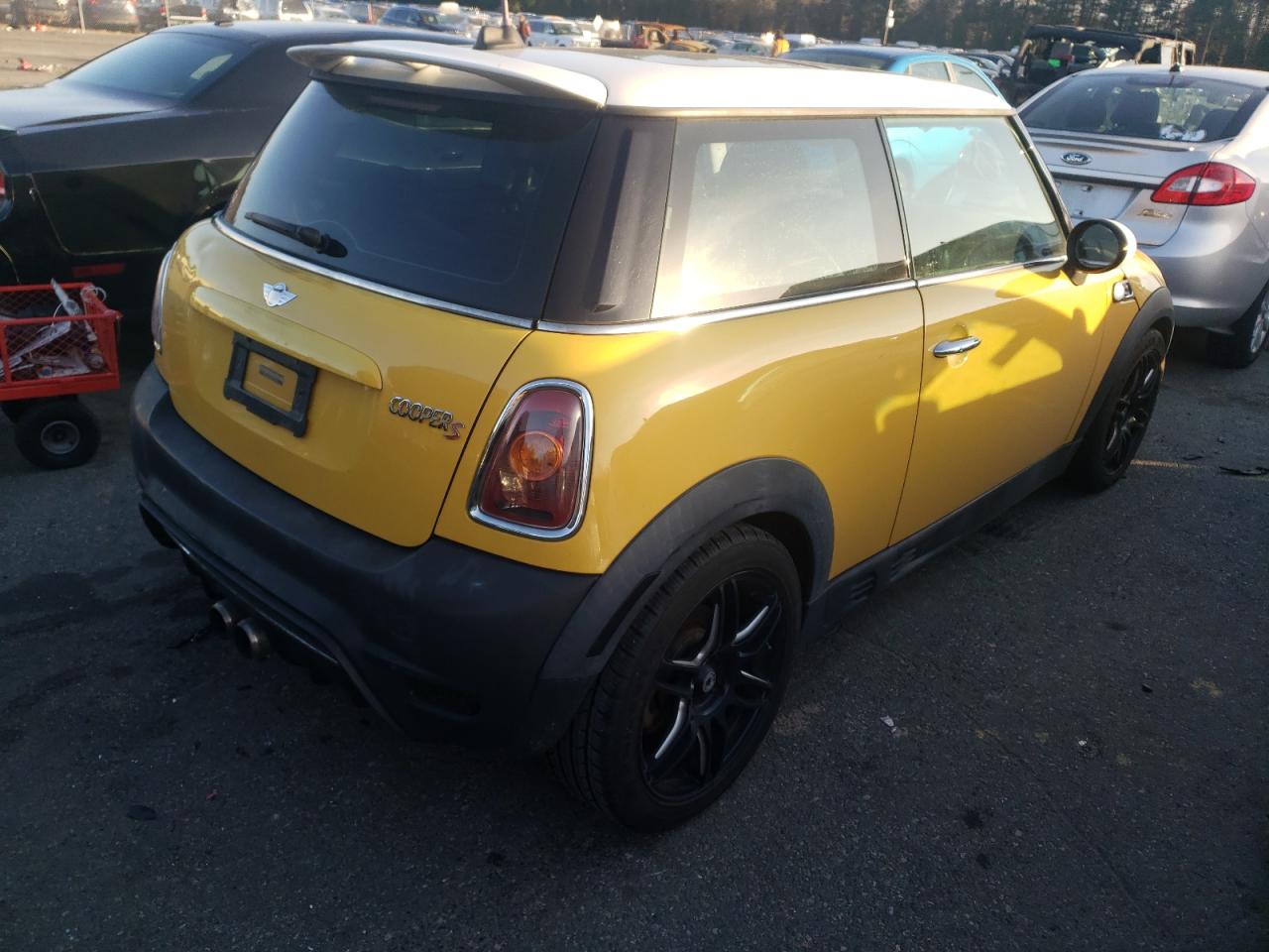 Photo 4 from auction – 2008 MINI COOPER S with VIN WMWMF73548TT87708
