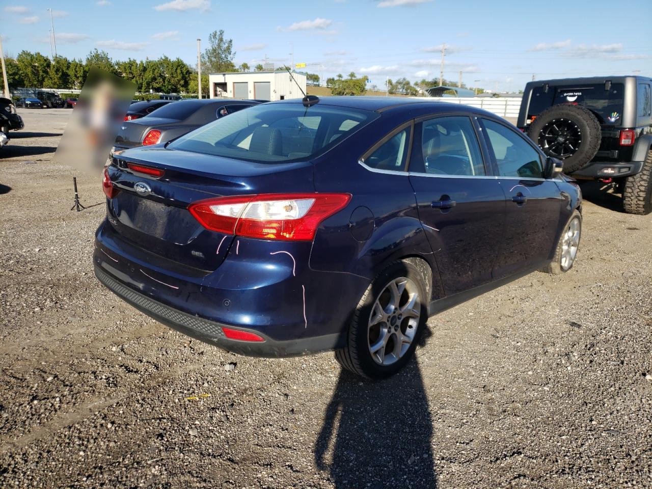 Фото 4 с аукциона – 2012 FORD FOCUS SEL с VIN 1FAHP3H27CL126371