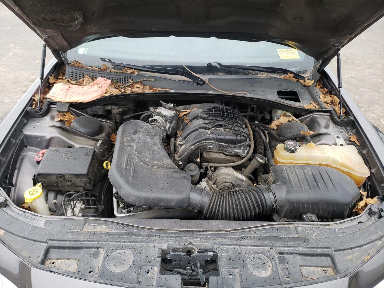 Photo 7 from auction – 2013 CHRYSLER 300 with VIN 2C3CCAAG2DH572702