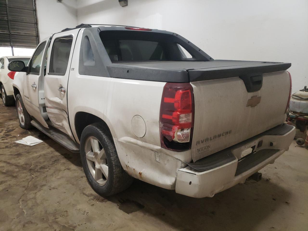 Photo 3 from auction – 2012 CHEVROLET AVALANCHE with VIN 3GNTKGE70CG181548