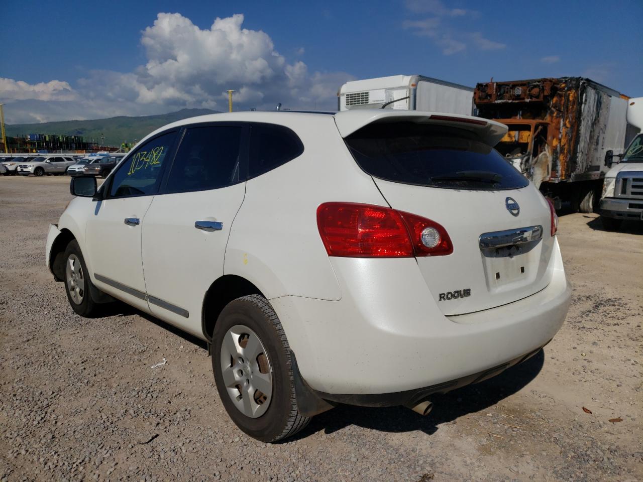 Photo 3 from auction – 2011 NISSAN ROGUE S with VIN JN8AS5MT0BW181797