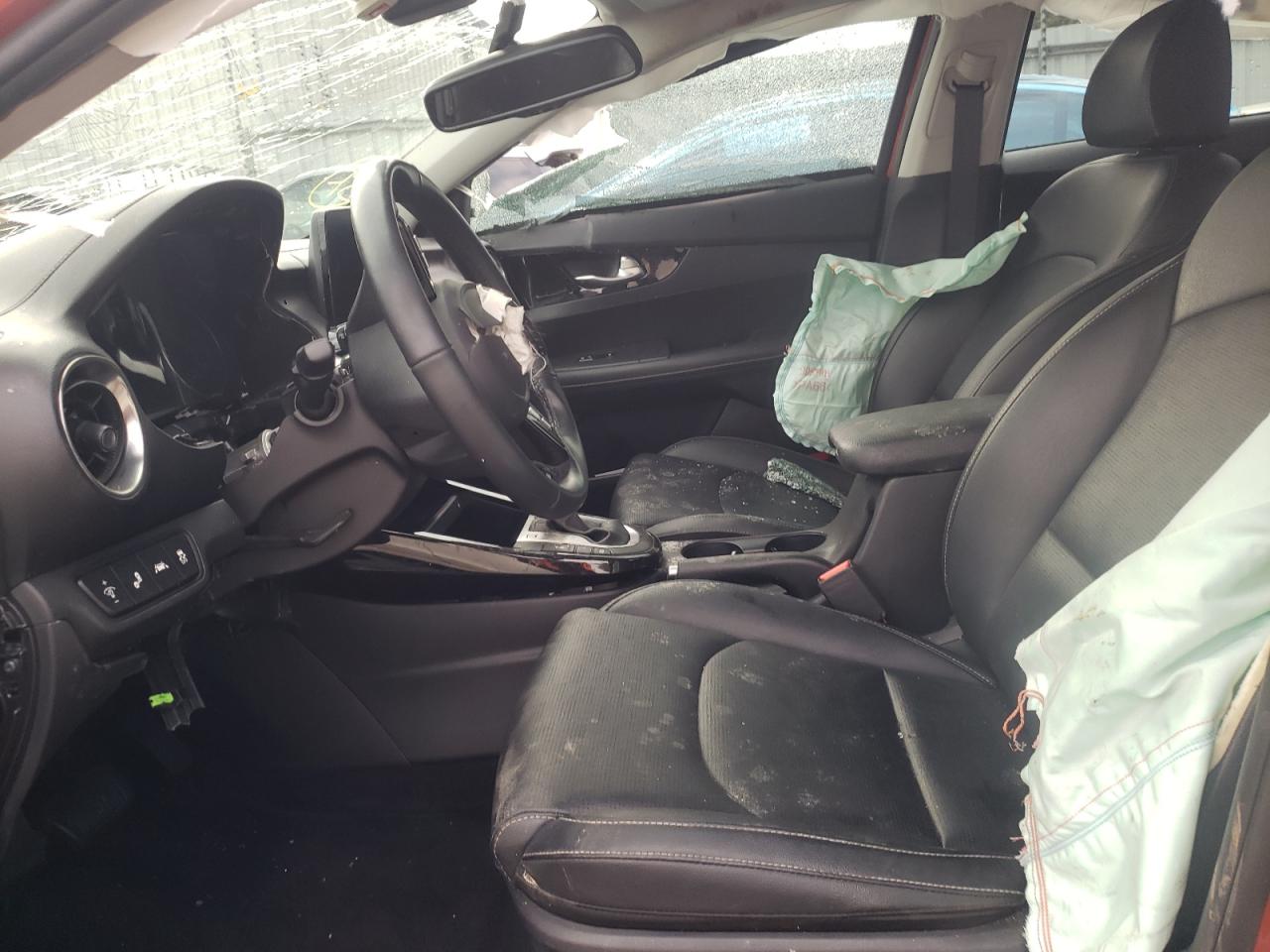 Photo 5 from auction – 2019 KIA FORTE EX with VIN 3KPF54AD5KE067904