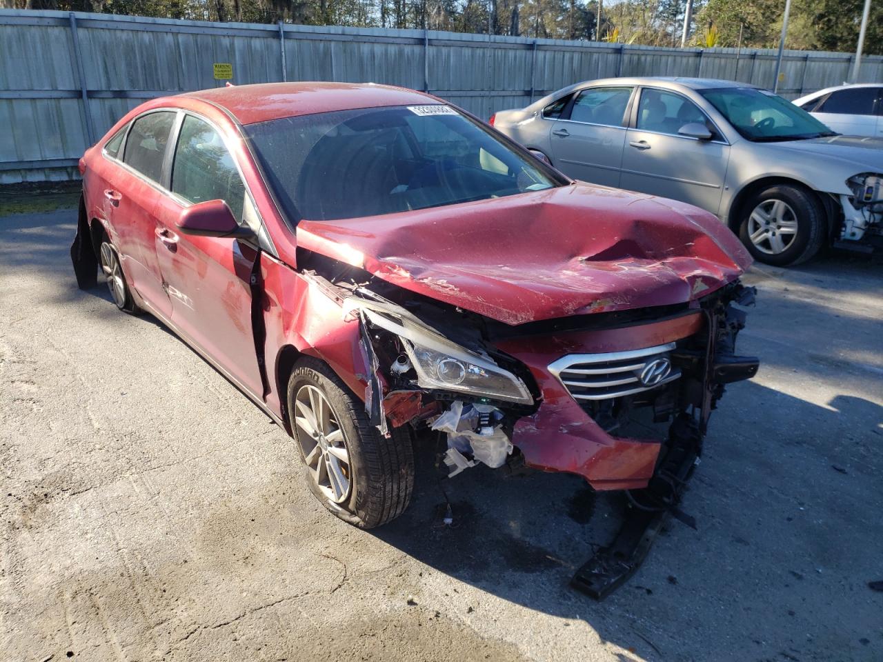 HYUNDAI SONATA SE 2015 with VIN 5NPE24AF2FH009062 - Photo from auction
