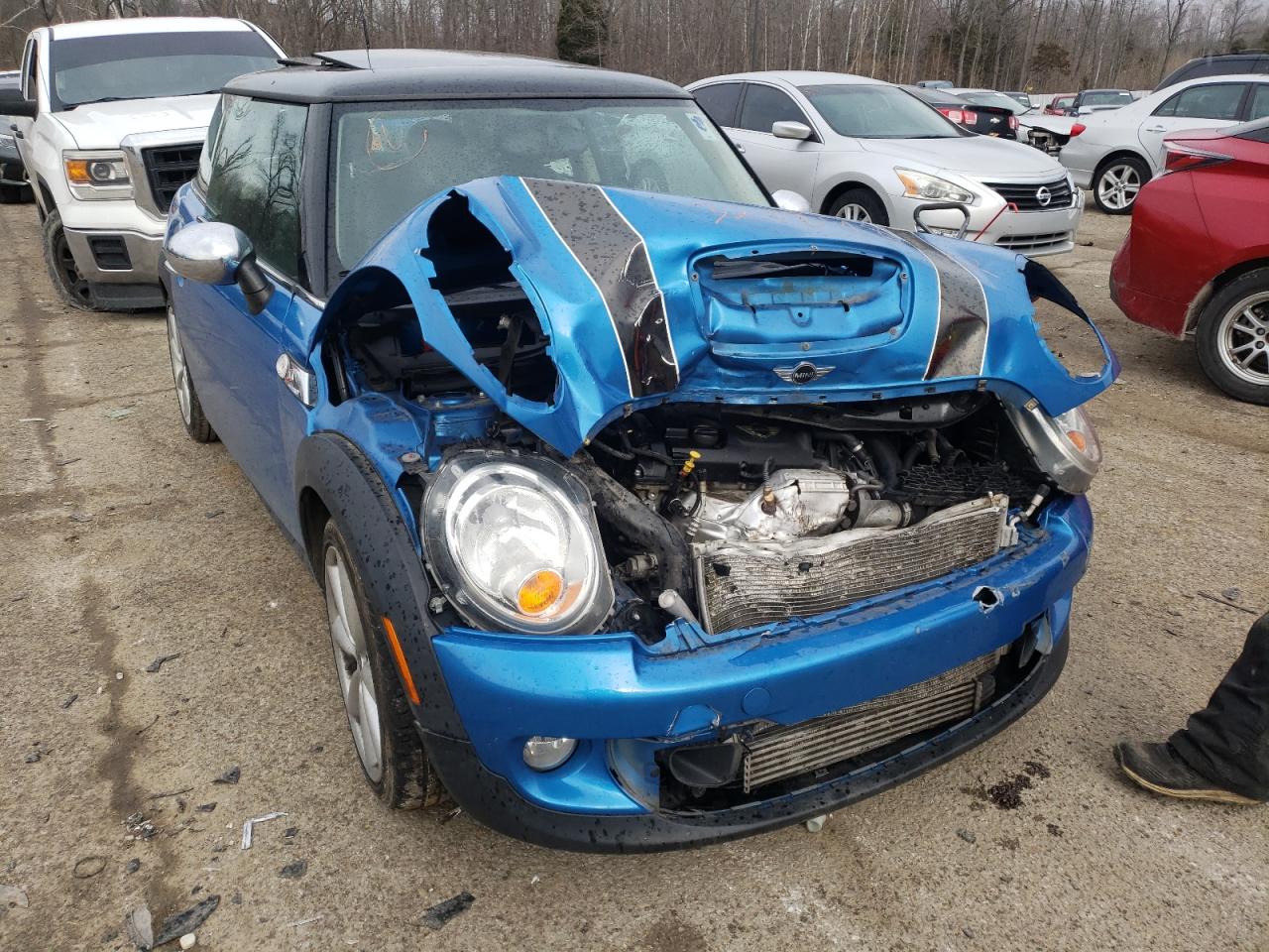 MINI COOPER S 2011 with VIN WMWSV3C54BTY14055 - Photo from auction
