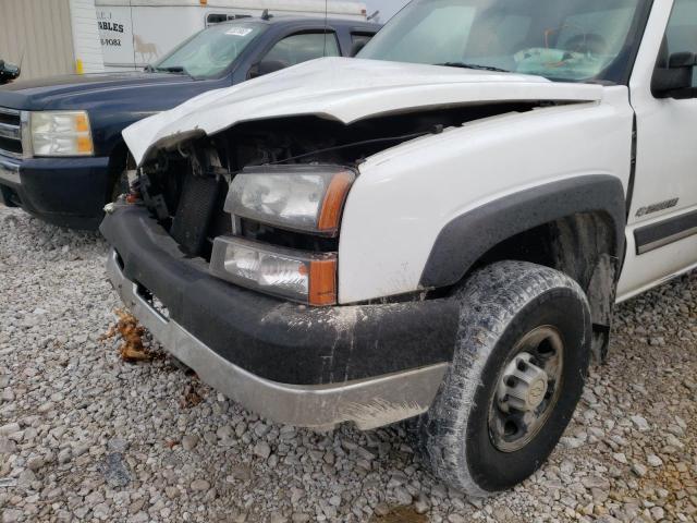 Photo 10 from auction – 2003 CHEVROLET SILVERADO with VIN 1GCHK29U83E304148