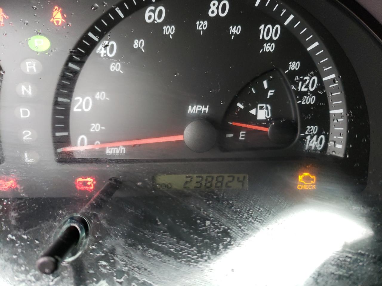 Photo 8 from auction – 2003 TOYOTA CAMRY LE with VIN 4T1BE32K63U717411