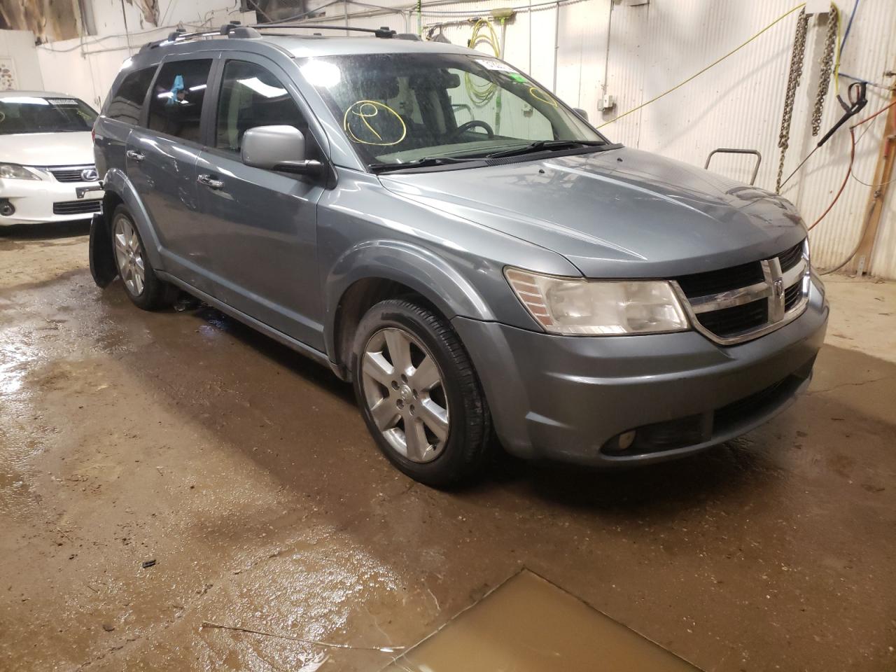 DODGE JOURNEY R/ 2010 with VIN 3D4PH6FV6AT157858 - Photo from auction
