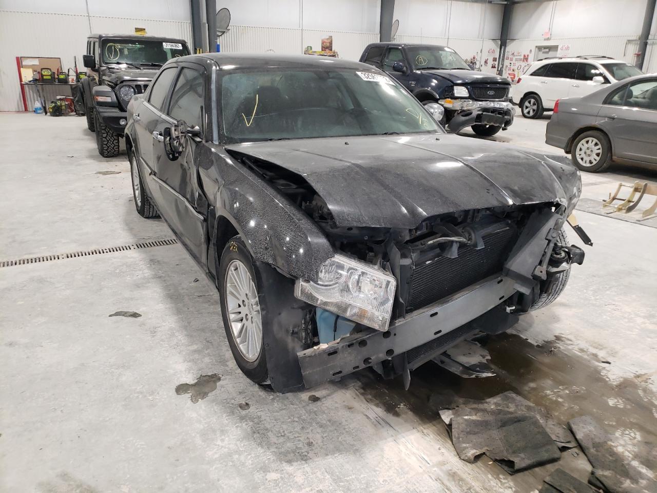 CHRYSLER 300 TOURIN 2010 with VIN 2C3CA5CV0AH250113 - Photo from auction