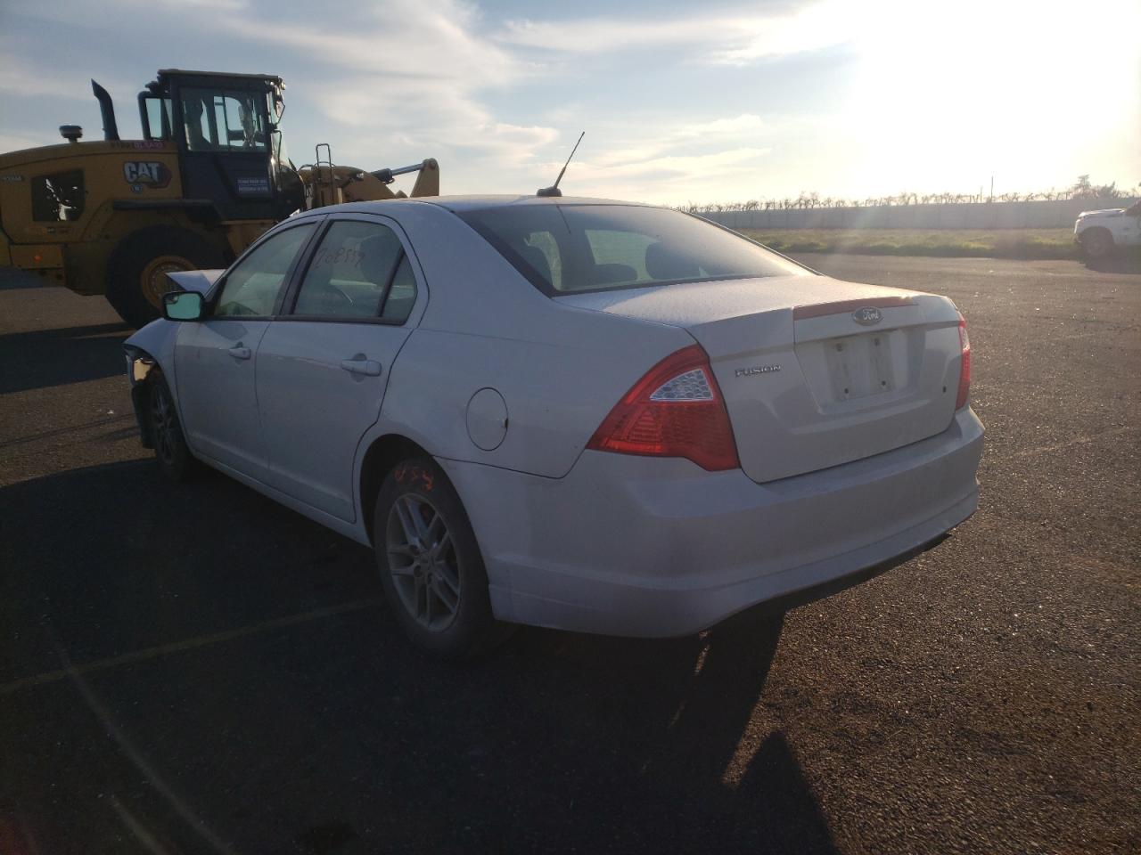 Photo 3 from auction – 2011 FORD FUSION S with VIN 3FAHP0GA9BR346084