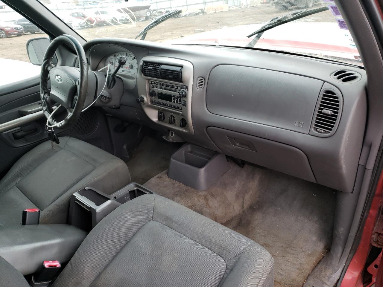 Photo 9 from auction – 2001 FORD EXPLORER S with VIN 1FMYU60E71UC95402