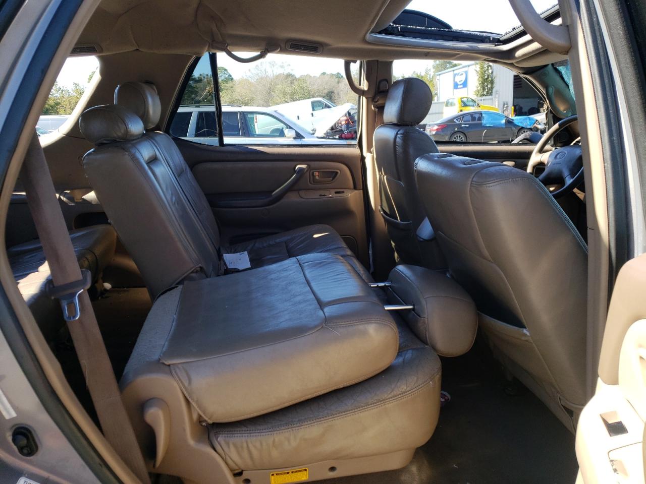 Photo 6 from auction – 2002 TOYOTA SEQUOIA SR with VIN 5TDZT34AX2S087957