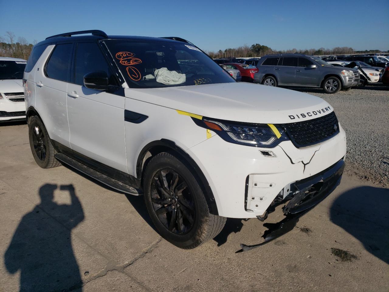 LAND ROVER DISCOVERY 2020 with VIN SALRU2RV7L2414982 - Photo from auction