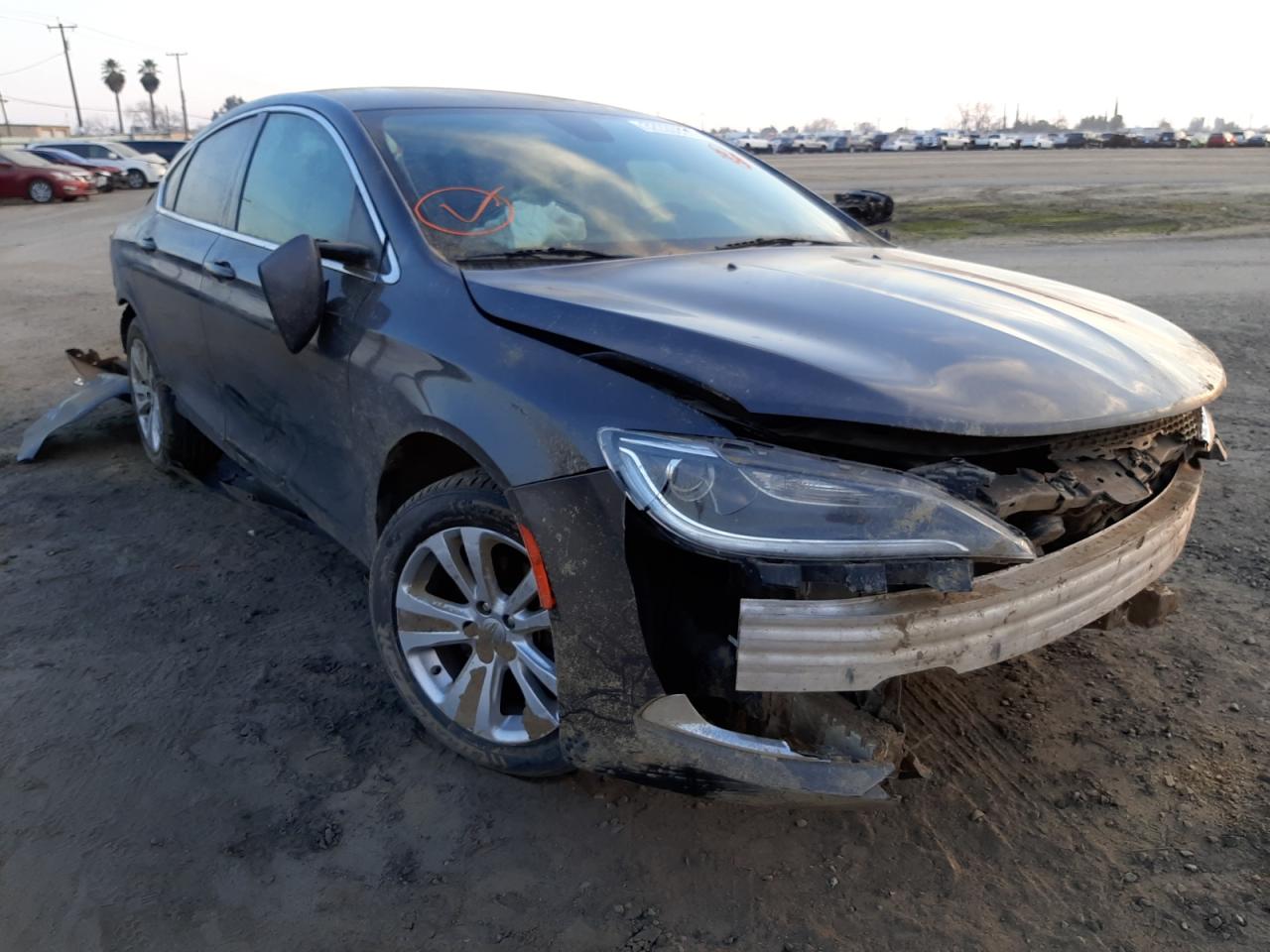 CHRYSLER 200 LIMITE 2015 with VIN 1C3CCCAB2FN560317 - Photo from auction