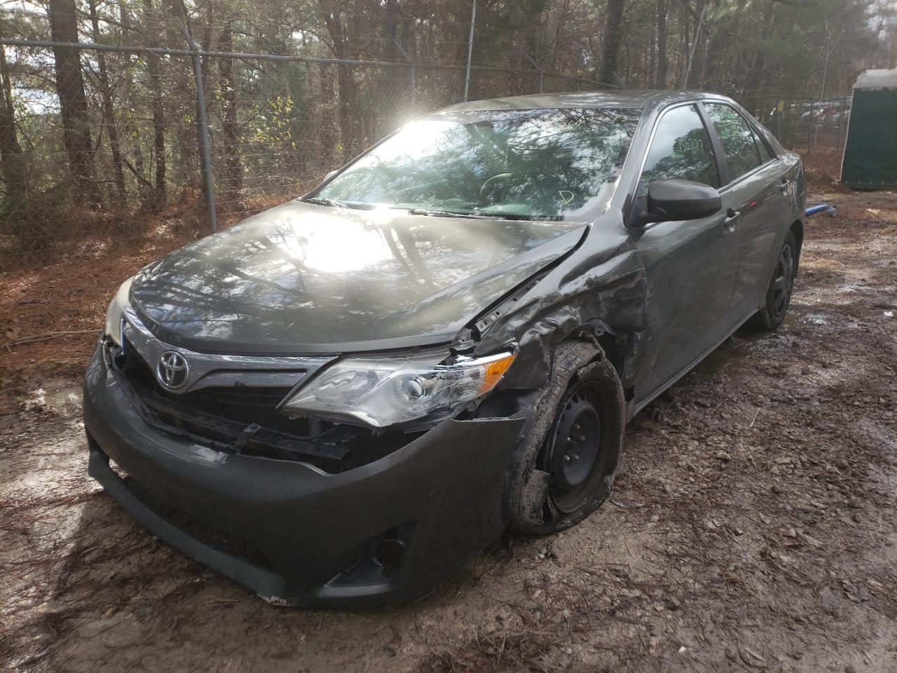 Photo 2 from auction – 2014 TOYOTA CAMRY L with VIN 4T1BF1FK4EU735517