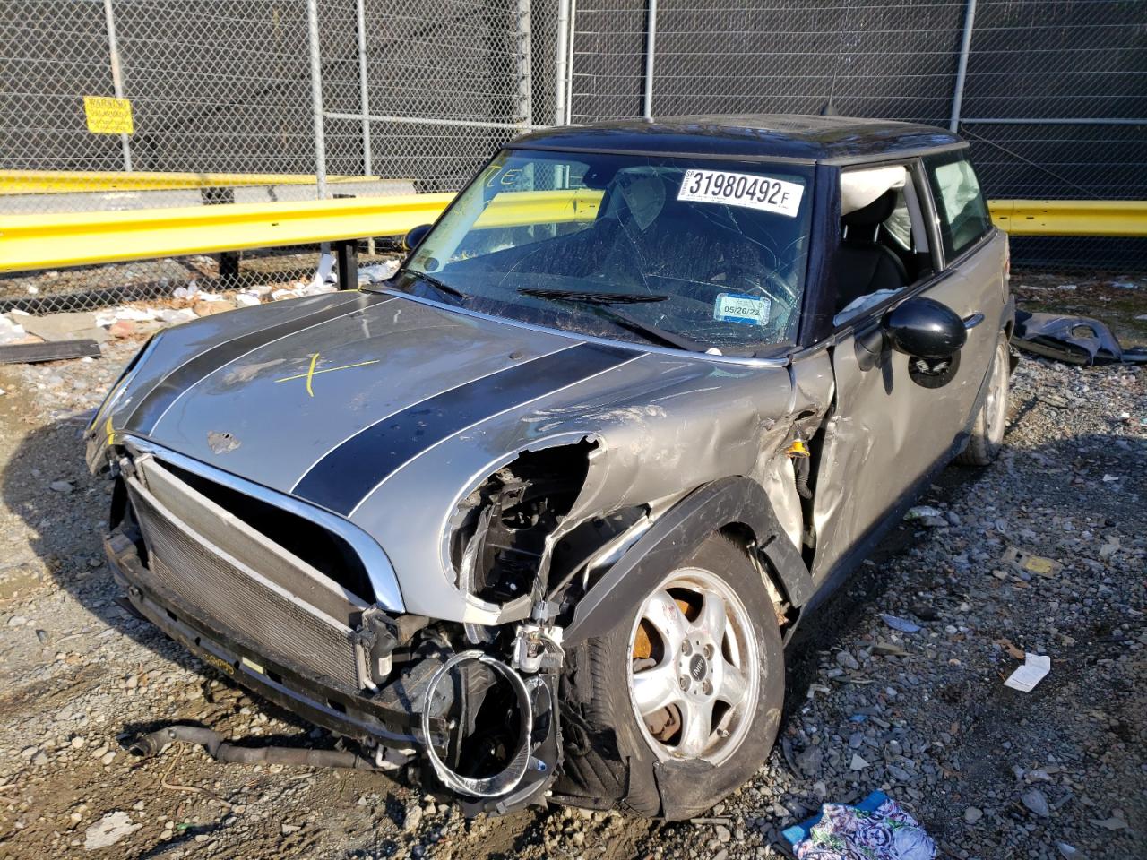 Photo 9 from auction – 2010 MINI COOPER with VIN WMWMF3C50ATU78814