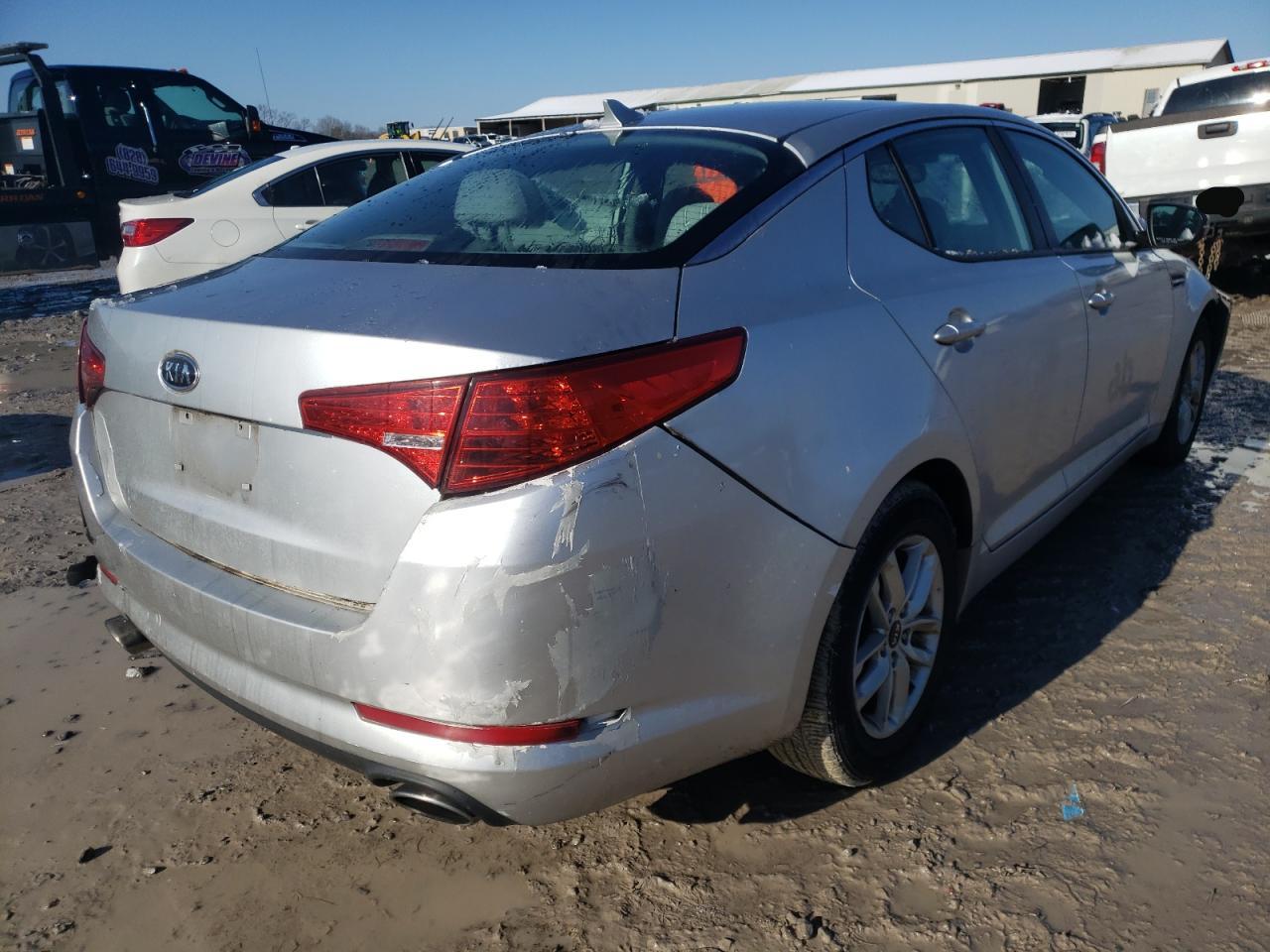 Photo 4 from auction – 2011 KIA OPTIMA LX with VIN KNAGM4A79B5171872