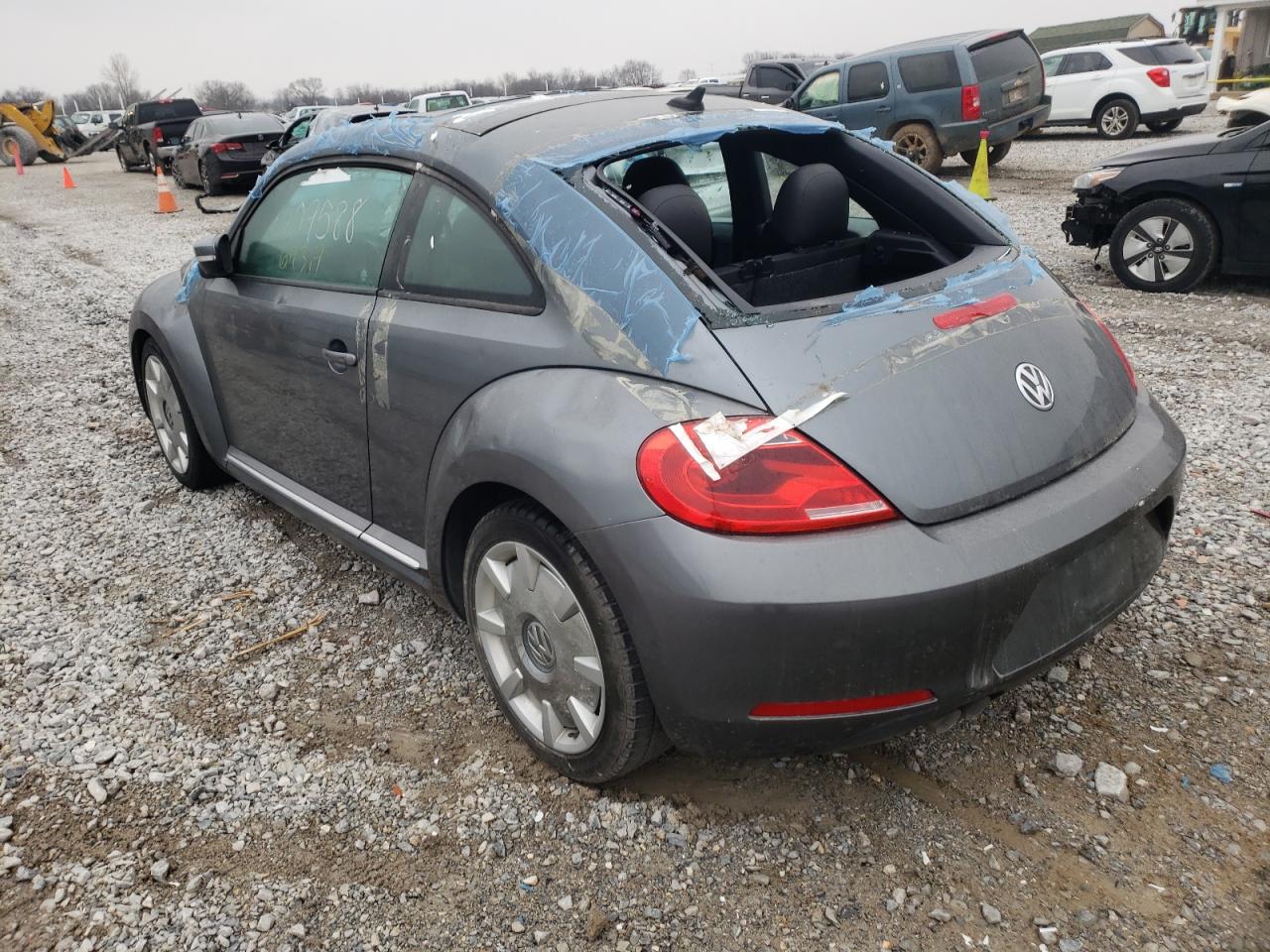 Photo 3 from auction – 2012 VOLKSWAGEN BEETLE with VIN 3VWJP7AT7CM611319