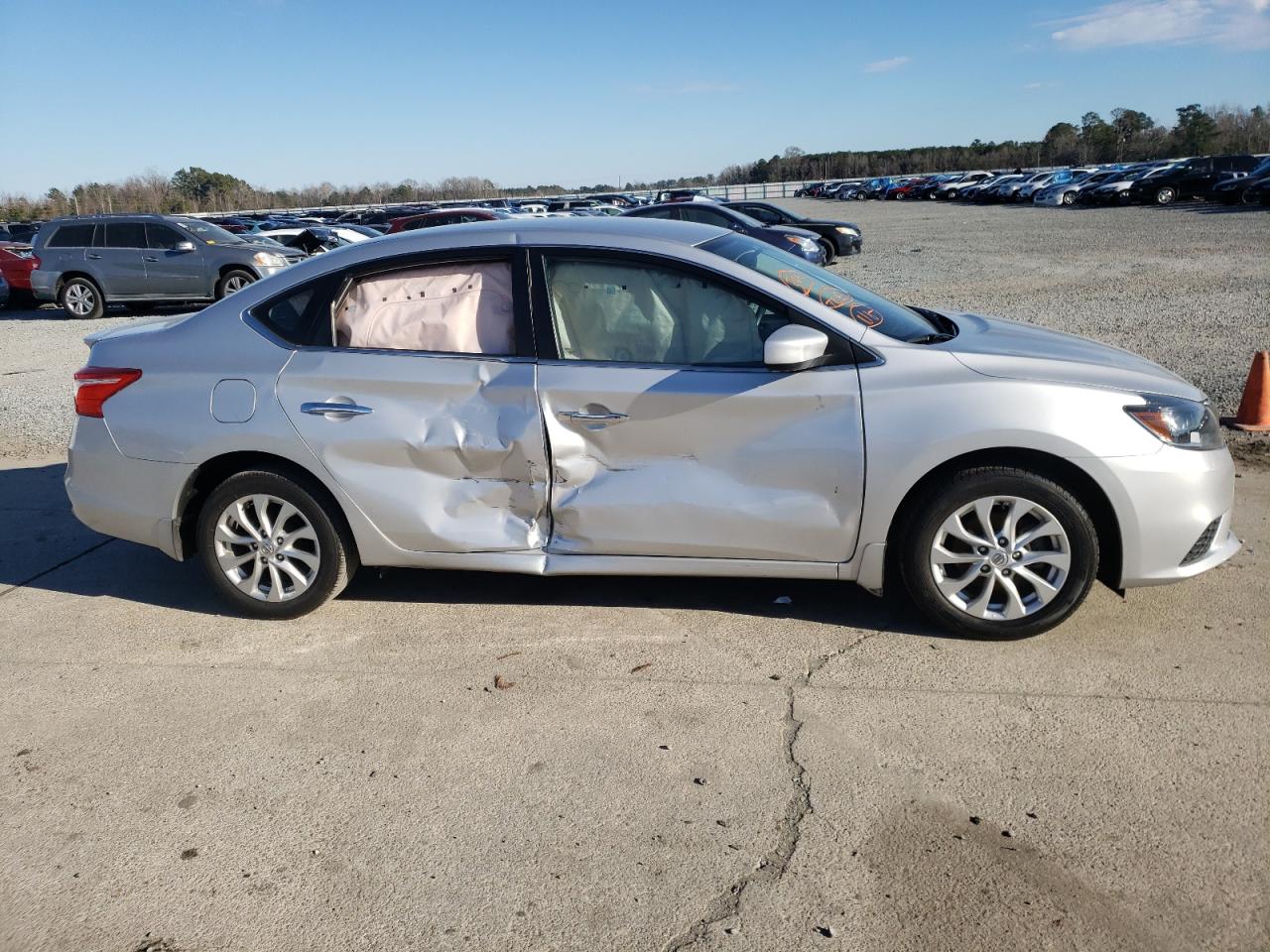 Photo 9 from auction – 2017 NISSAN SENTRA S with VIN 3N1AB7AP1HY297173