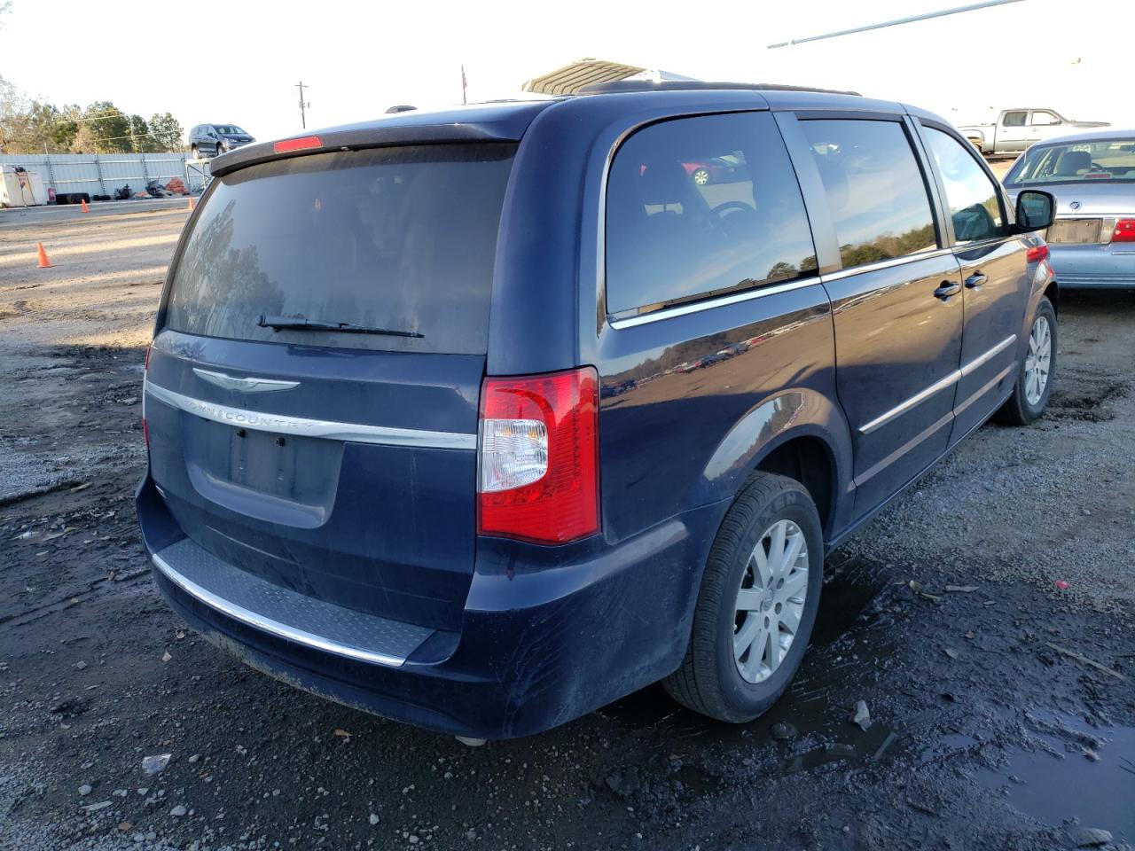 Photo 4 from auction – 2014 CHRYSLER TOWN & COU with VIN 2C4RC1BG2ER398047