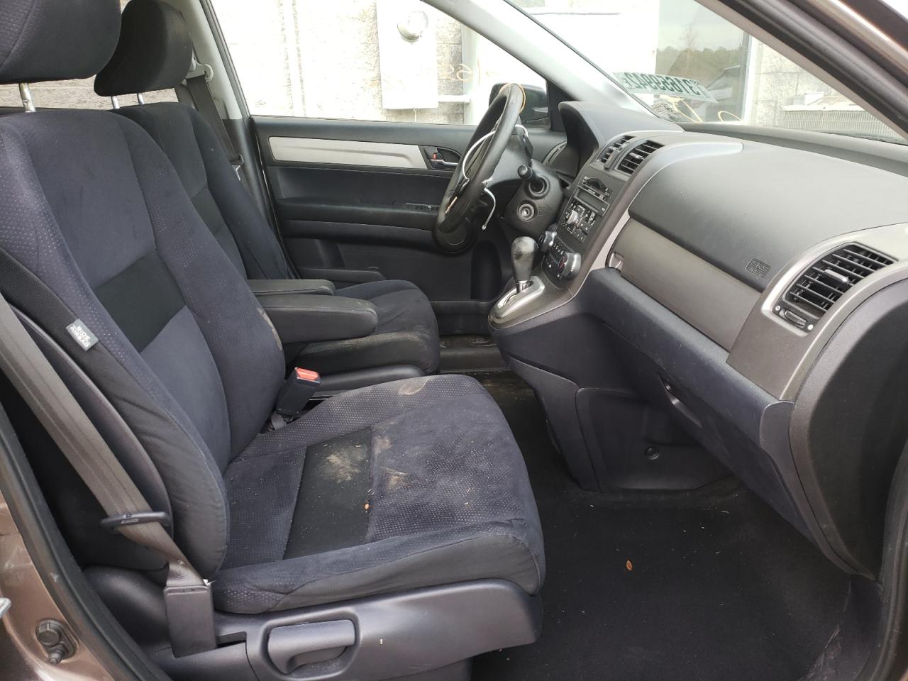Photo 5 from auction – 2011 HONDA CR-V SE with VIN 5J6RE4H48BL041978