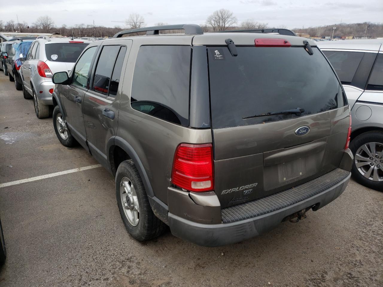 Photo 3 from auction – 2003 FORD EXPLORER with VIN 1FMZU73K03ZA61555