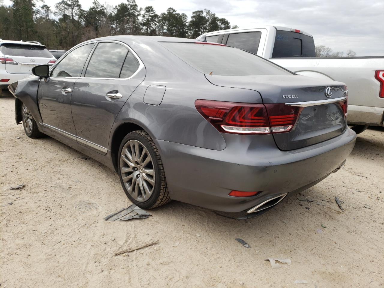 Photo 3 from auction – 2013 LEXUS LS 460 with VIN JTHBL5EF8D5114328