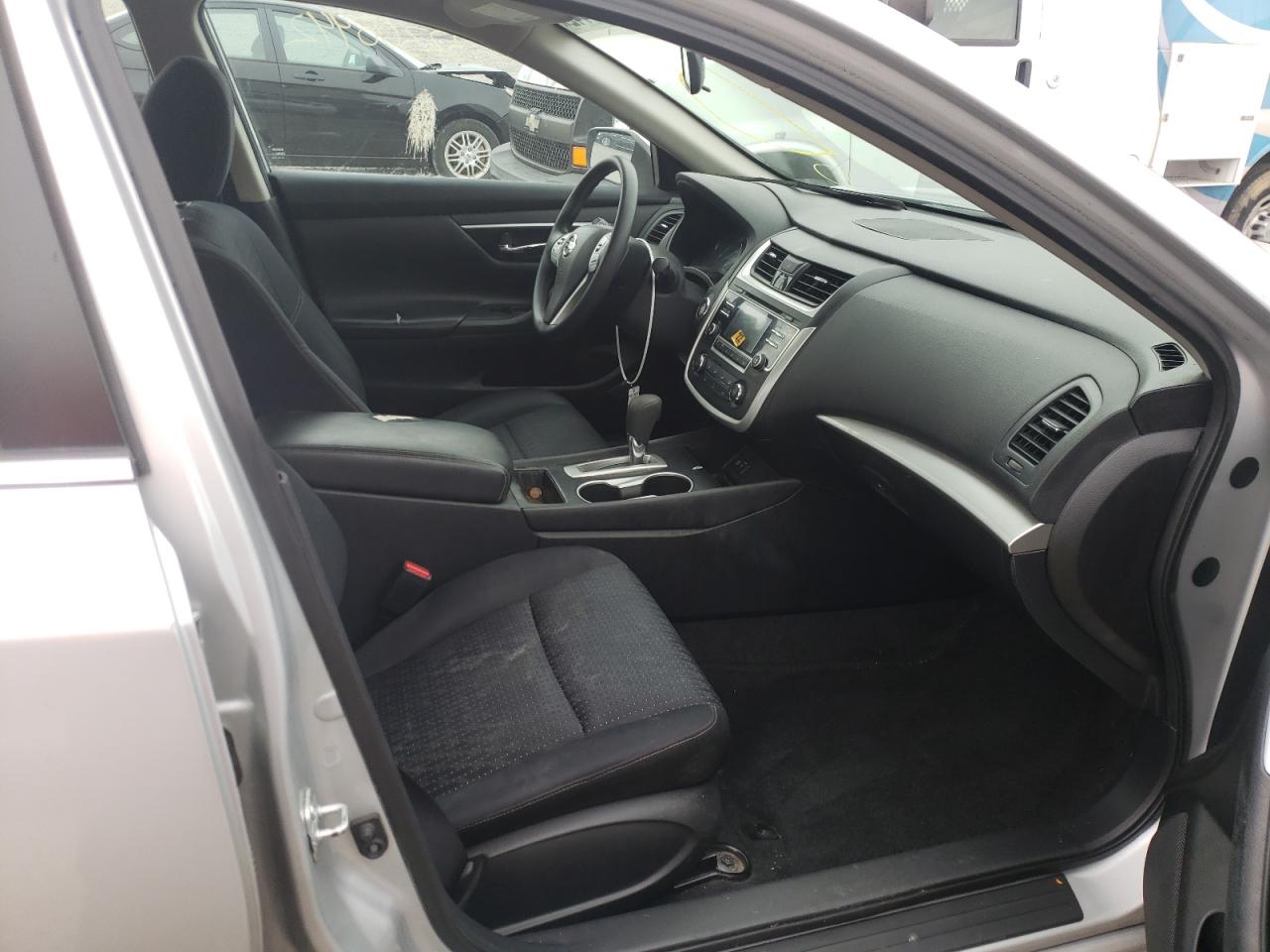 Photo 5 from auction – 2016 NISSAN ALTIMA 2.5 with VIN 1N4AL3AP8GN361410